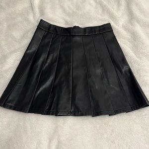 Faux leather mini skirt